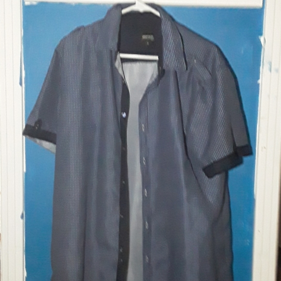 Shirts - Picture 2 of 4